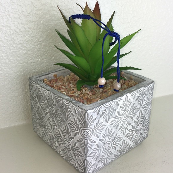 Handmade Chinese Knotting Bracelet W/ Glass Beads - Picture 4 of 7